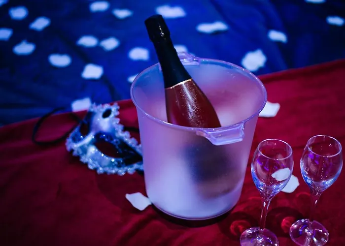 L'alcove Du 510 - - Romantique - Sauna - Salle De Jeux Montauban